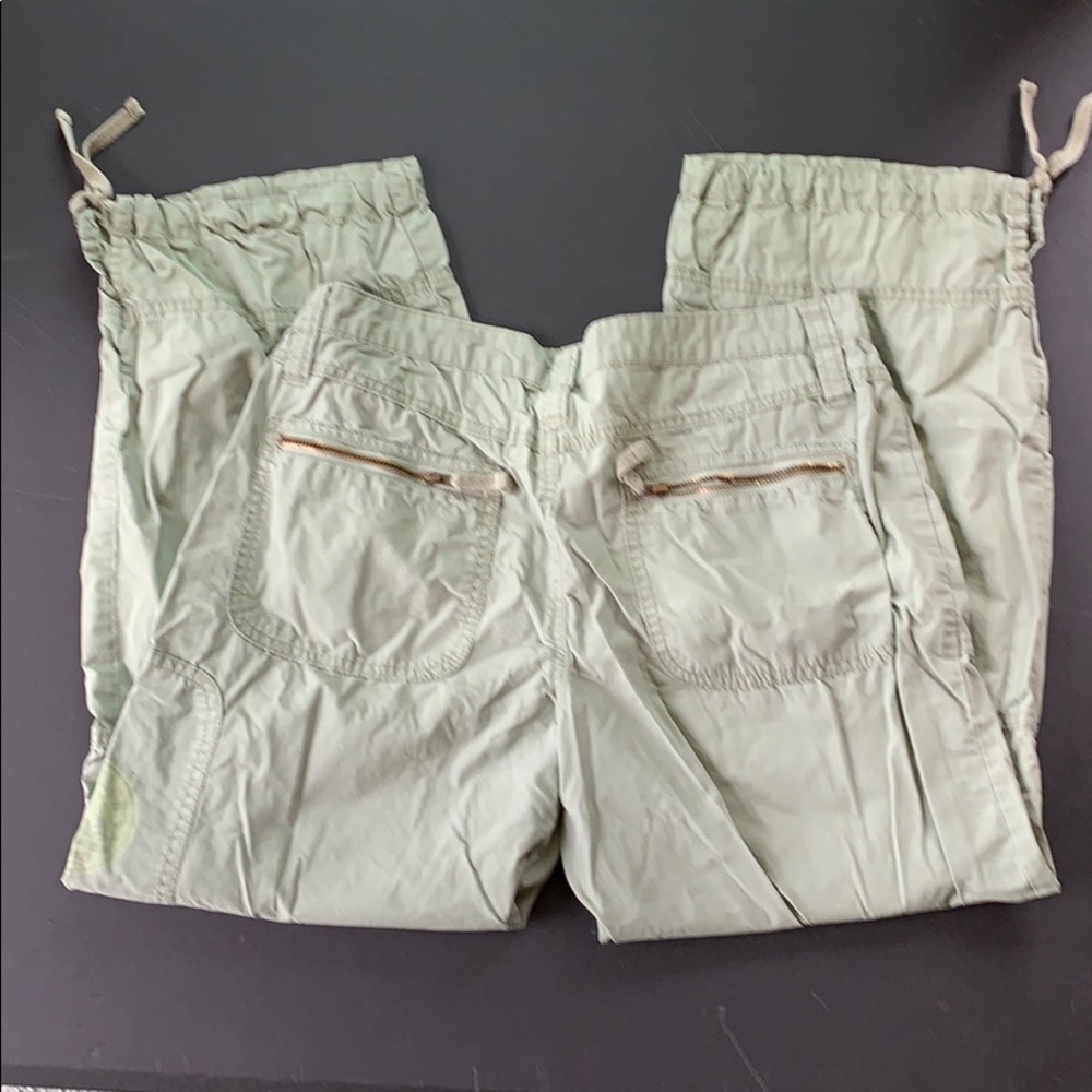 Capris - Picture 2 of 4